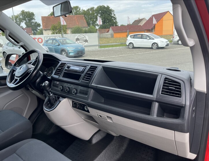 Volkswagen Transporter 18