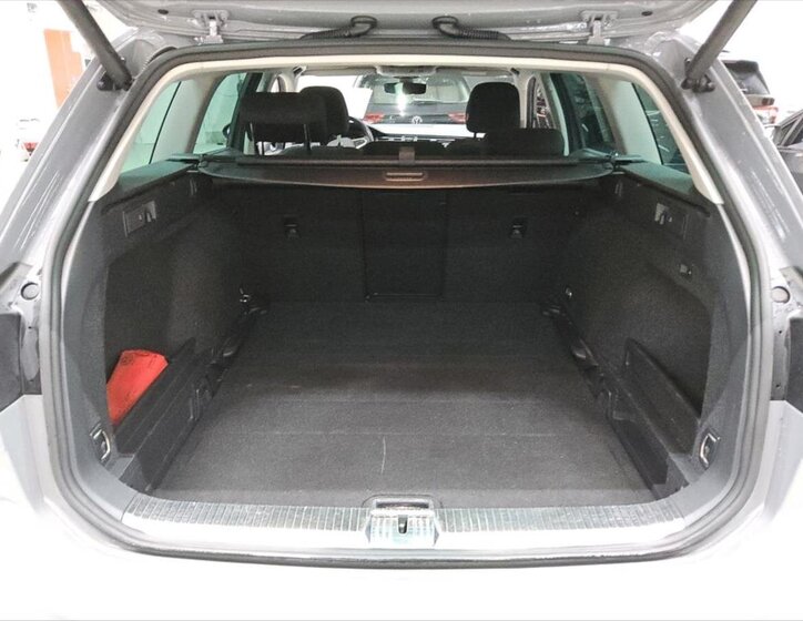 Volkswagen Passat Kombi 2,0 l 90 kw