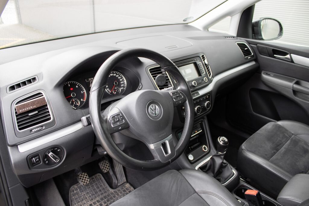 Volkswagen Sharan MPV 2,0 l 103 kw