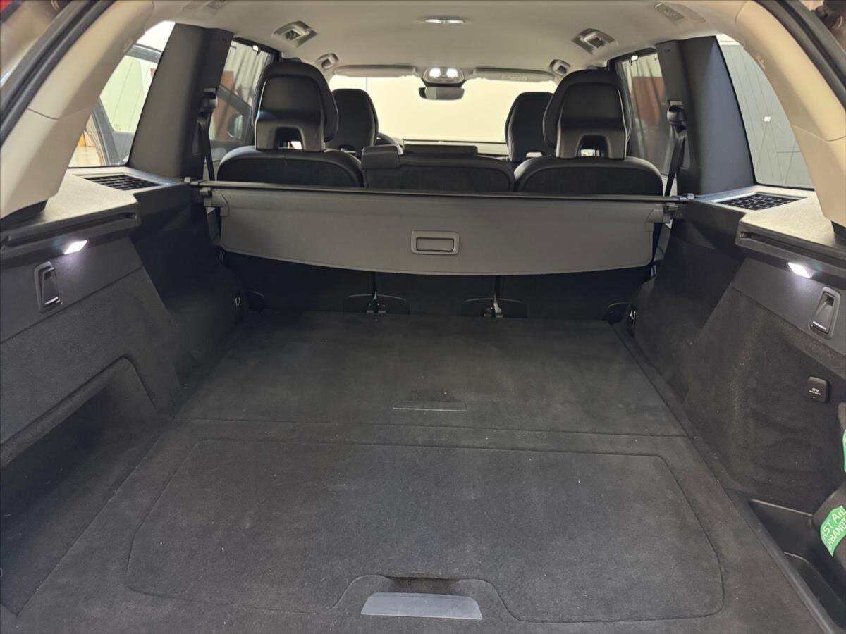 Volvo XC90 SUV 2,0 l 173 kw