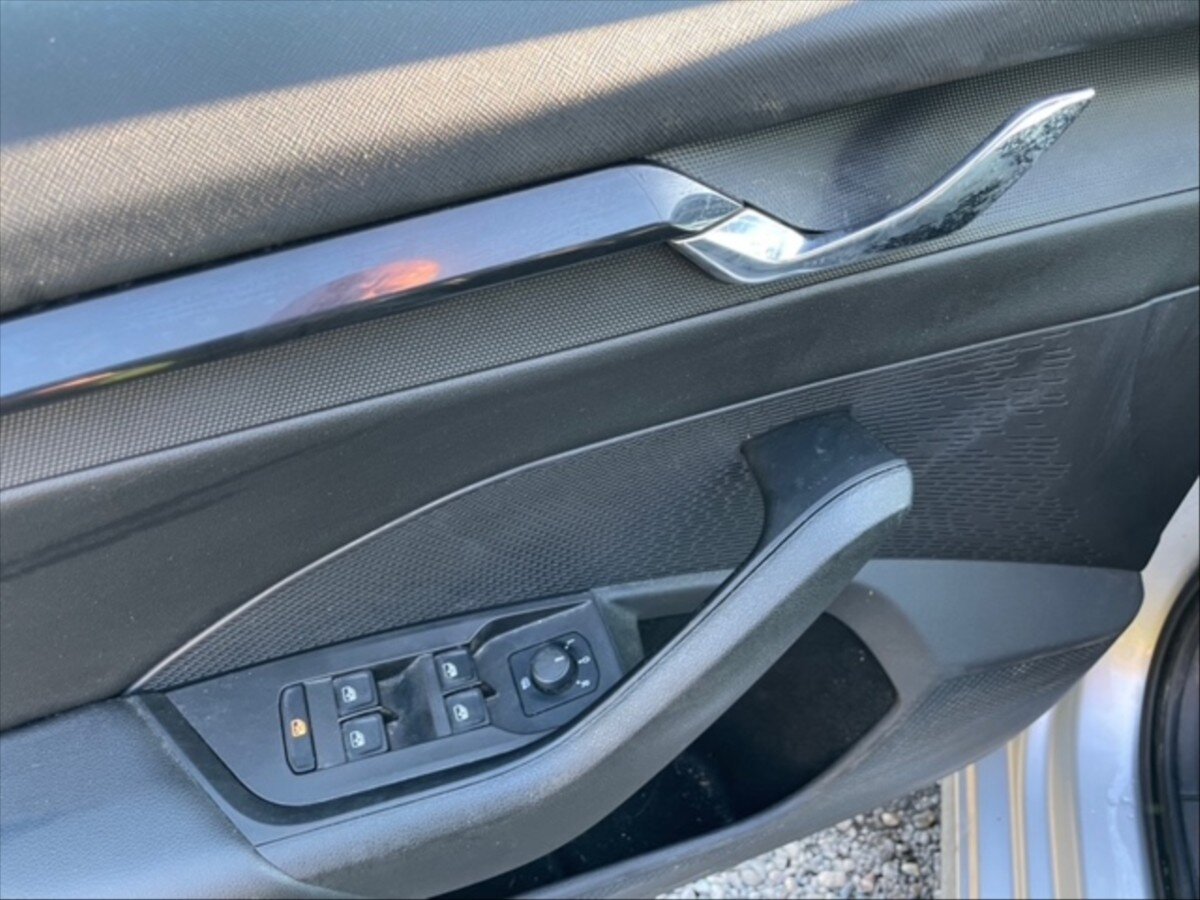 Škoda Octavia Kombi 2,0 l 85 kw