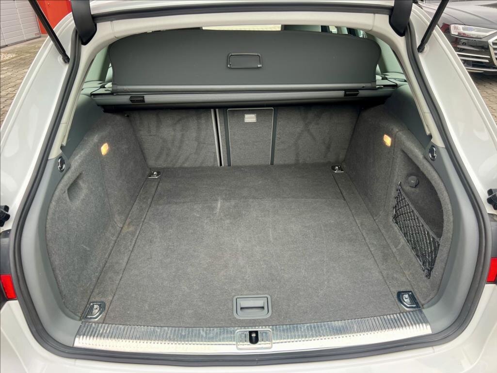 Audi A4 Kombi 2,0 l 100 kw