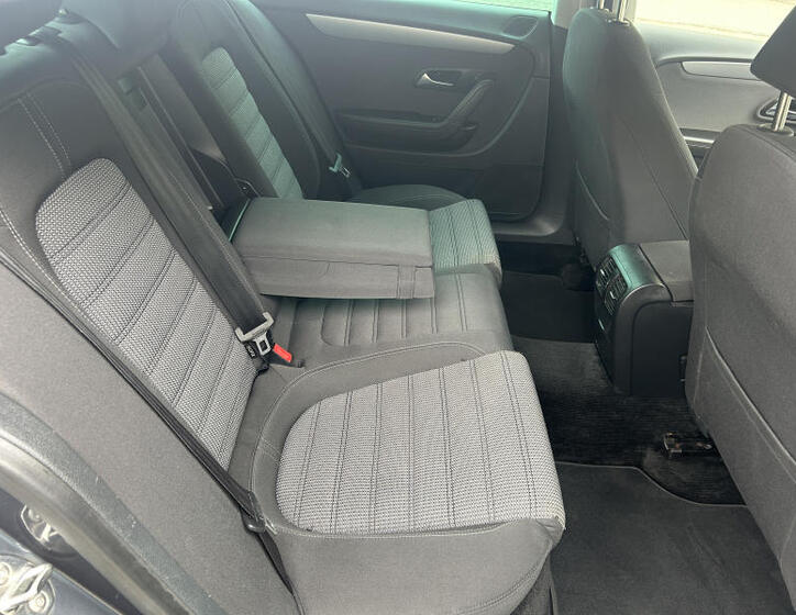 Volkswagen Passat CC 41