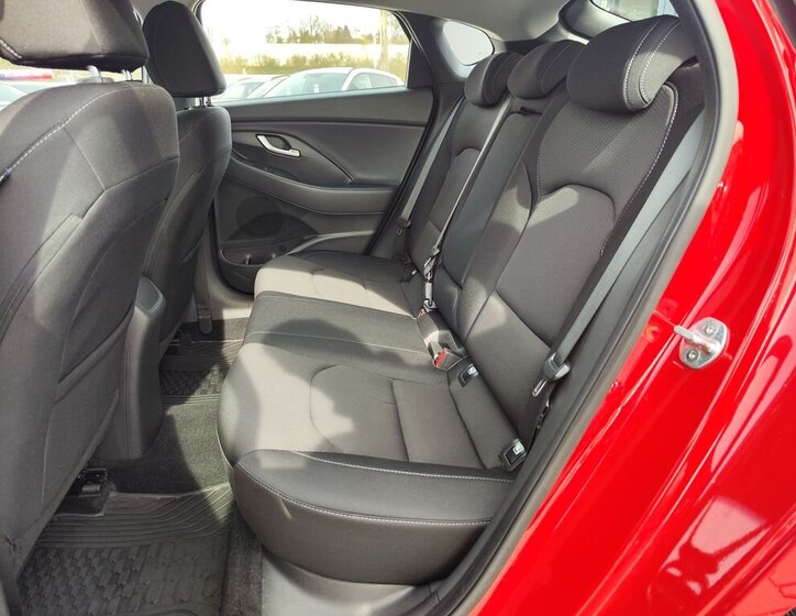 Hyundai i30 Liftback 1,4 l 103 kw