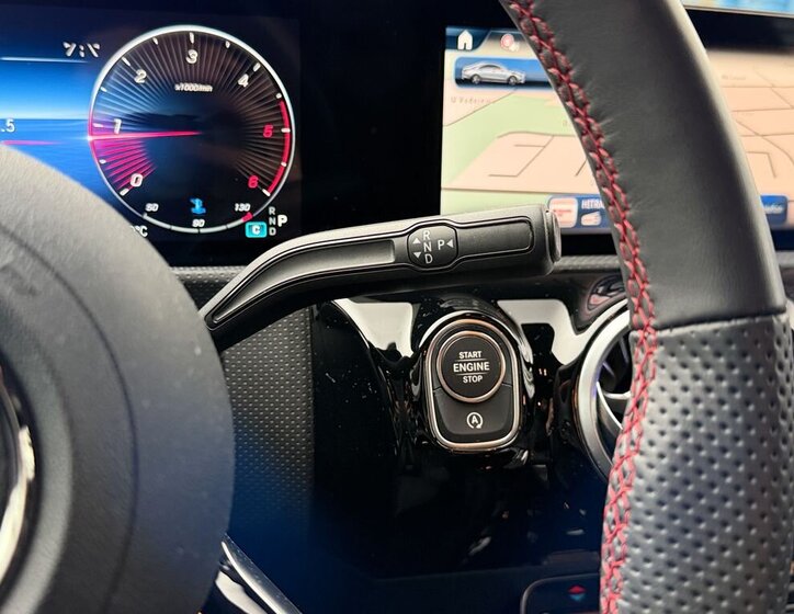 Mercedes-Benz CLA Sedan / Limuzína 2,0 l 110 kw