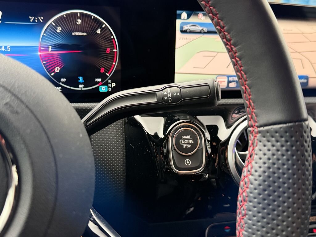 Mercedes-Benz CLA Sedan / Limuzína 2,0 l 110 kw