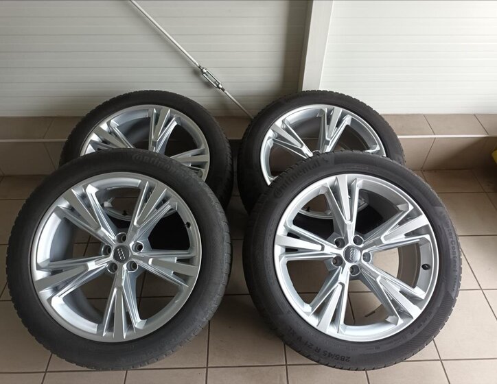 Audi SQ8 SUV / Terénní 4,0 l 320 kw