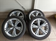 Audi SQ8 SUV / Terénní 4,0 l 320 kw