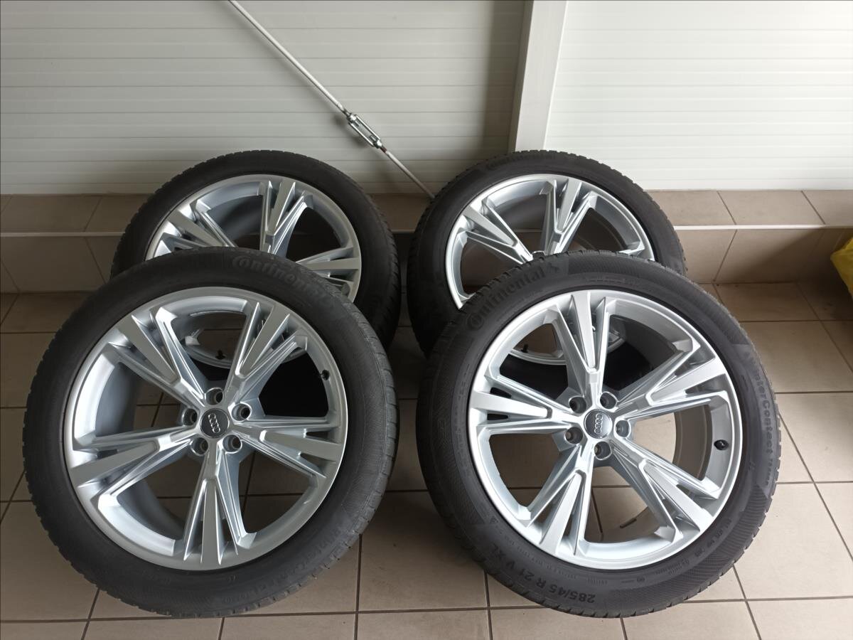 Audi SQ8 SUV / Terénní 4,0 l 320 kw