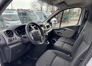 Renault Trafic 8