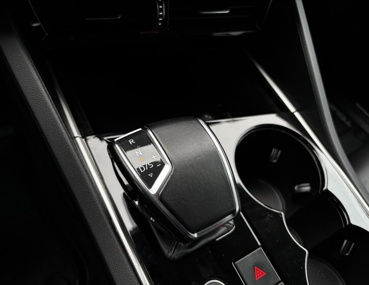 Volkswagen Touareg SUV / Terénní 3,0 l 210 kw