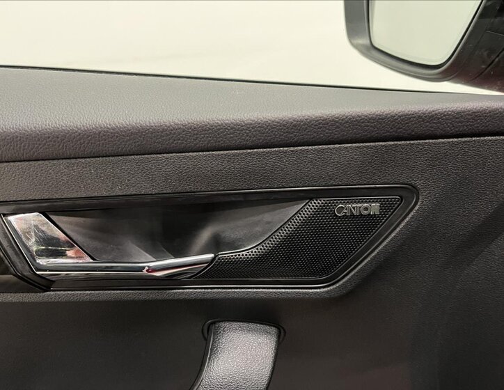 Škoda Karoq SUV / Terénní 2,0 l 140 kw