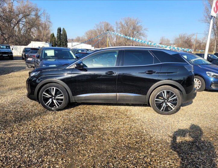 Peugeot 3008 SUV 1,6 l 133 kw
