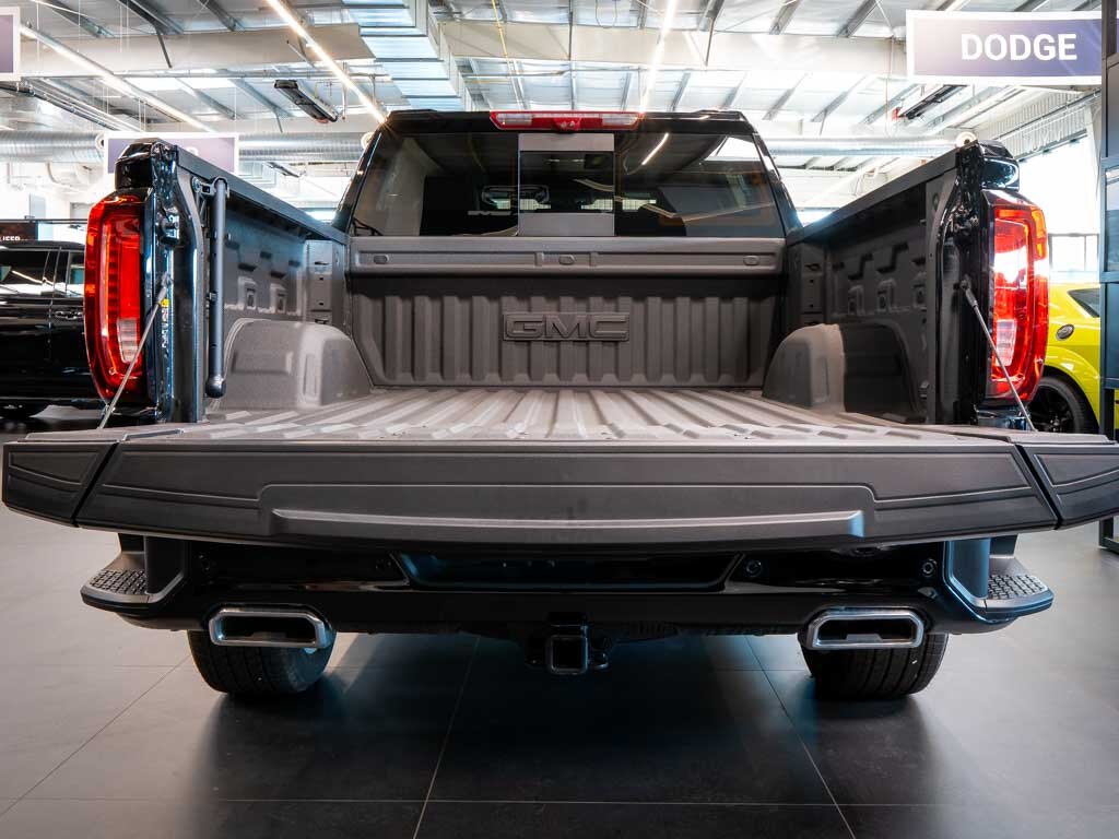 GMC Sierra Pick-up 6,2 l 313 kw