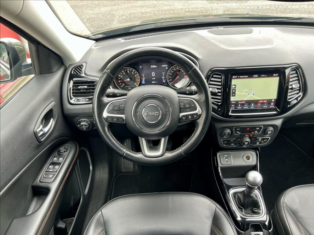 Jeep Compass SUV 1,4 l 103 kw