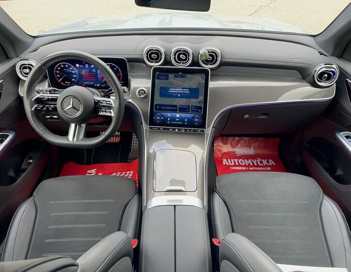 Mercedes-Benz GLC SUV / Terénní 2,0 l 145 kw