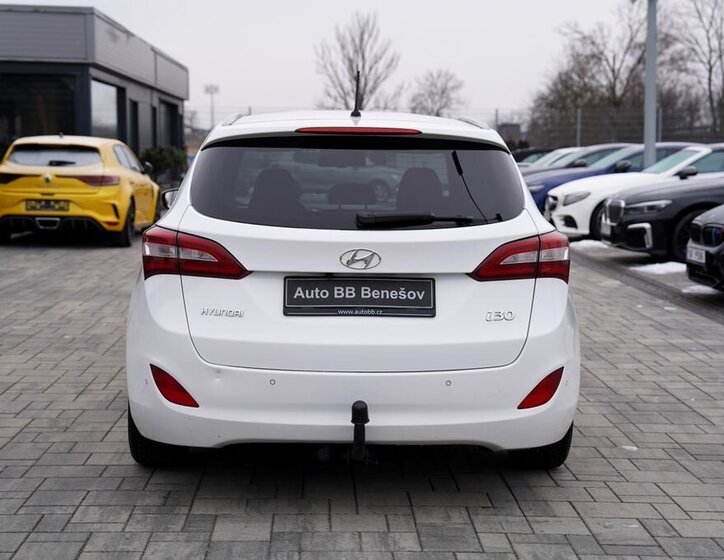 Hyundai i30 Kombi 1,6 l 99 kw