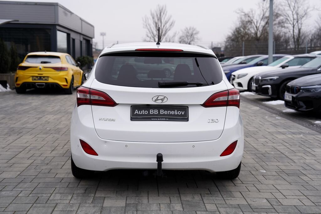 Hyundai i30 Kombi 1,6 l 99 kw