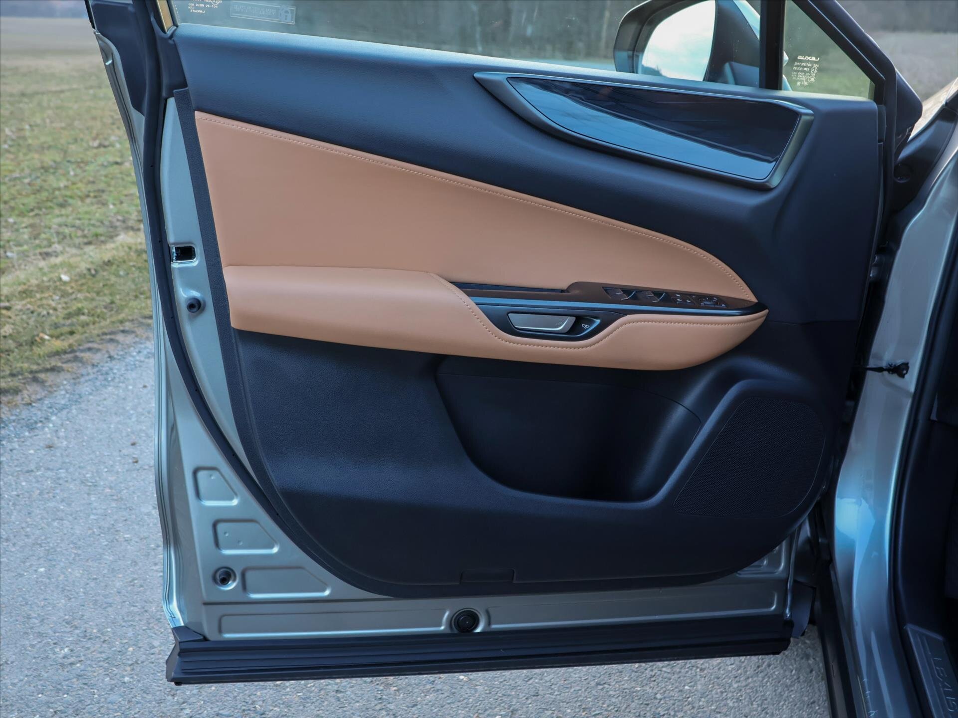 Lexus NX 450h plus SUV / Terénní 2,5 l 136 kw