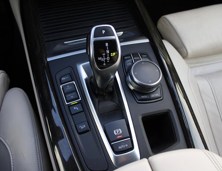 BMW X5 SUV 3,0 l 230 kw