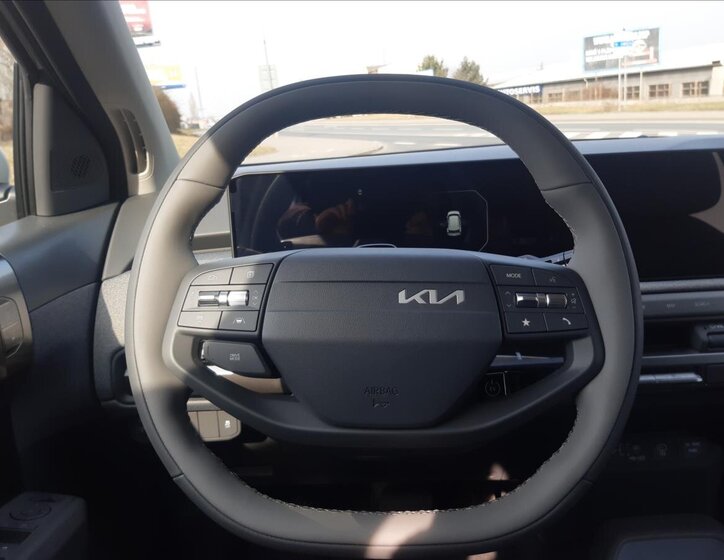 KIA EV3 SUV / Terénní 0,0 150 kw