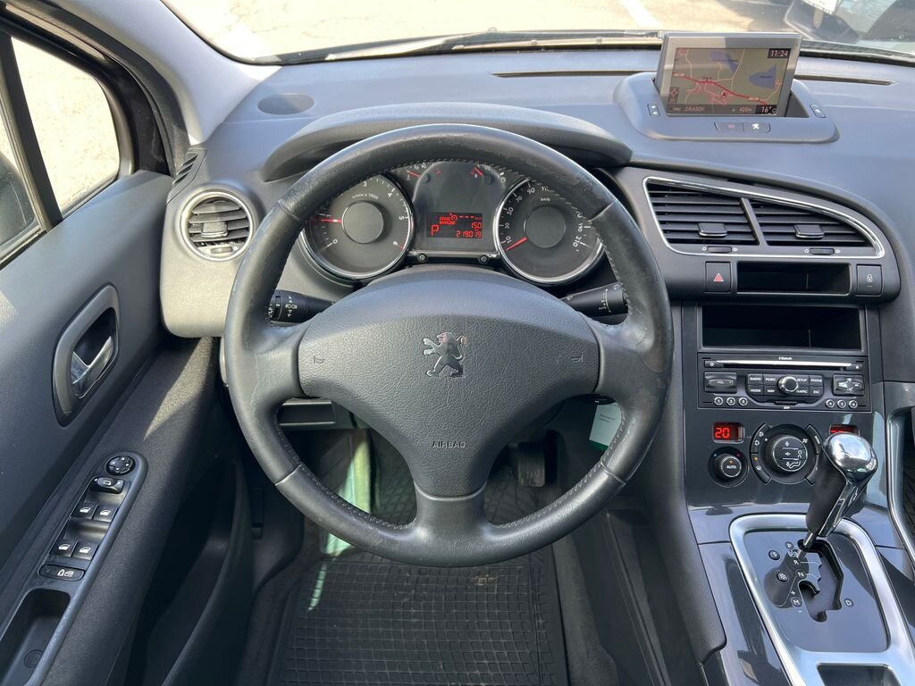 Peugeot 3008 MPV 2,0 l 120 kw