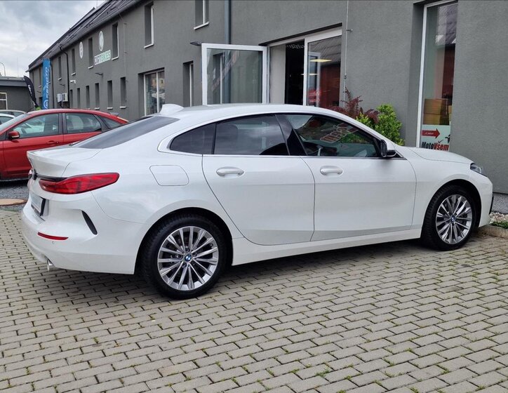 BMW Řada 2 Sedan 2,0 l 110 kw