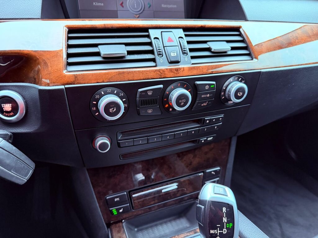 BMW Řada 5 Sedan 3,0 l 145 kw