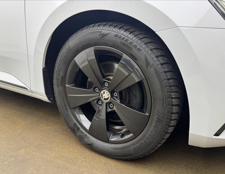 Škoda Superb Kombi 2,0 l 140 kw