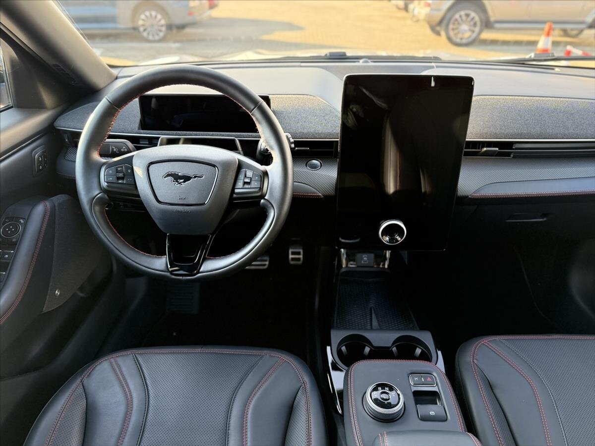Ford Mustang Mach-E Hatchback 0,0 225 kw