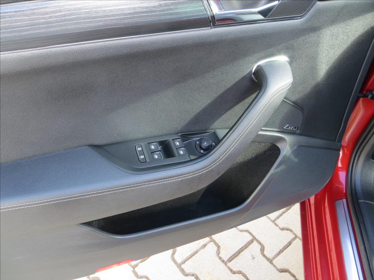 Škoda Superb Liftback 1,4 l 115 kw