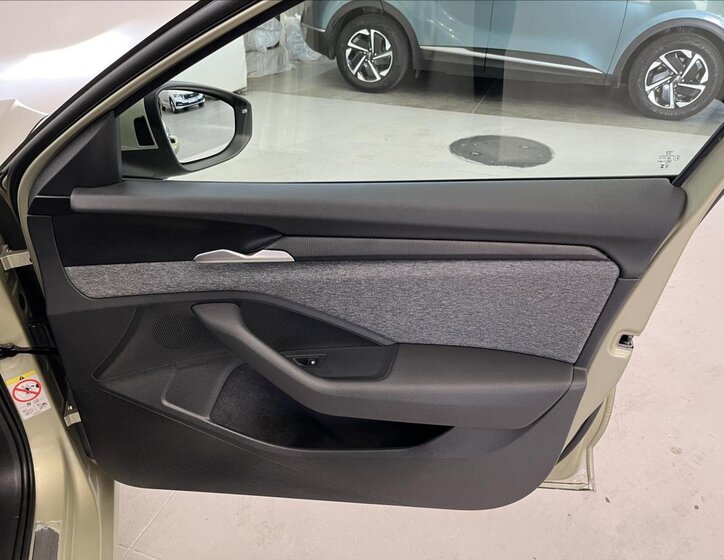 Škoda Superb Kombi 2,0 l 110 kw