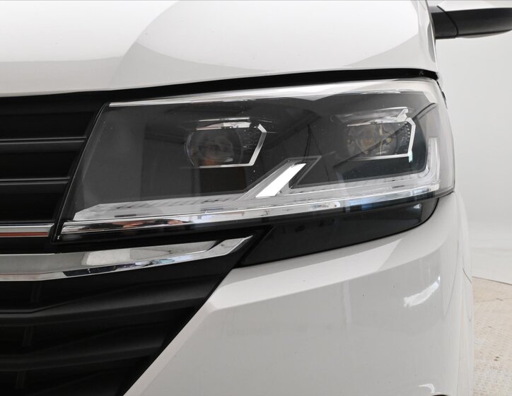 Volkswagen Transporter Skříň 2,0 l 110 kw