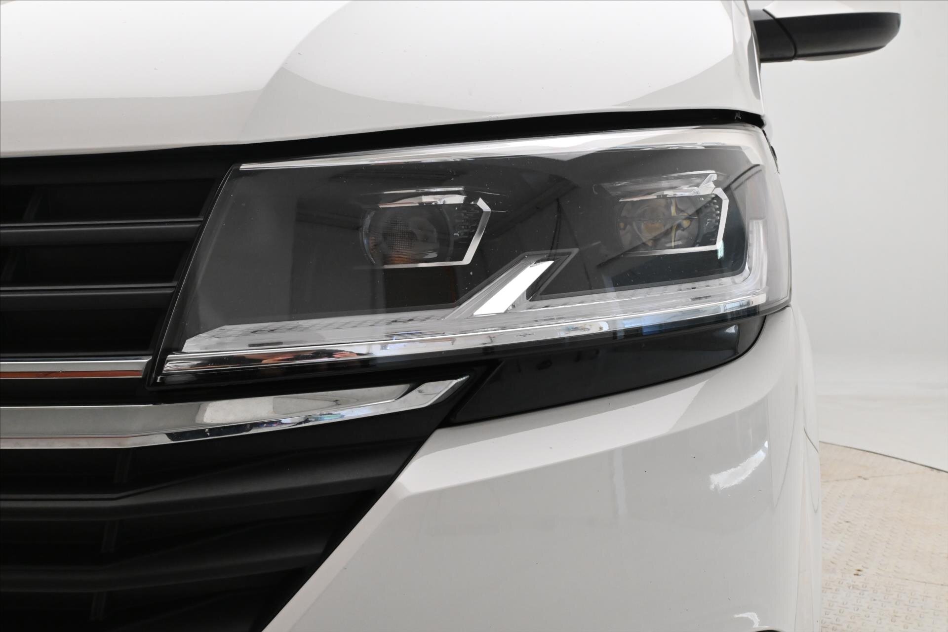 Volkswagen Transporter Skříň 2,0 l 110 kw