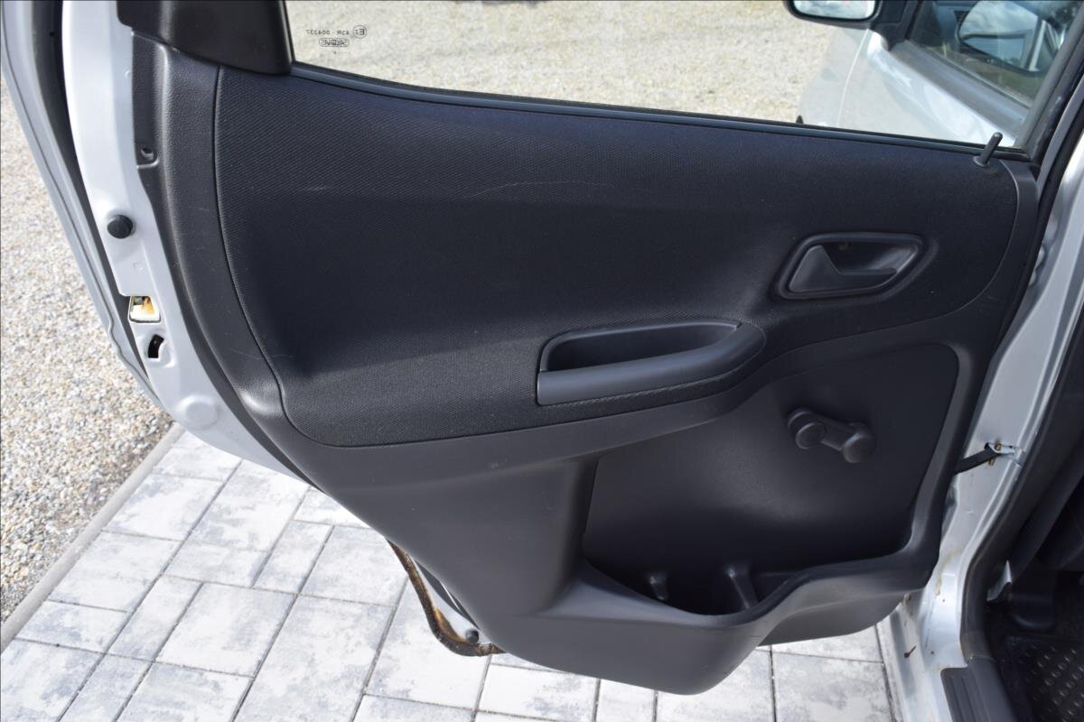 Subaru Justy Hatchback 1,3 l 66 kw