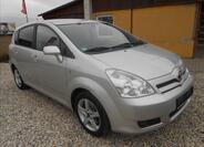 Toyota Corolla Verso 3