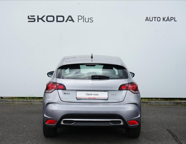 DS Automobiles DS4 Hatchback 1,6 l 88 kw