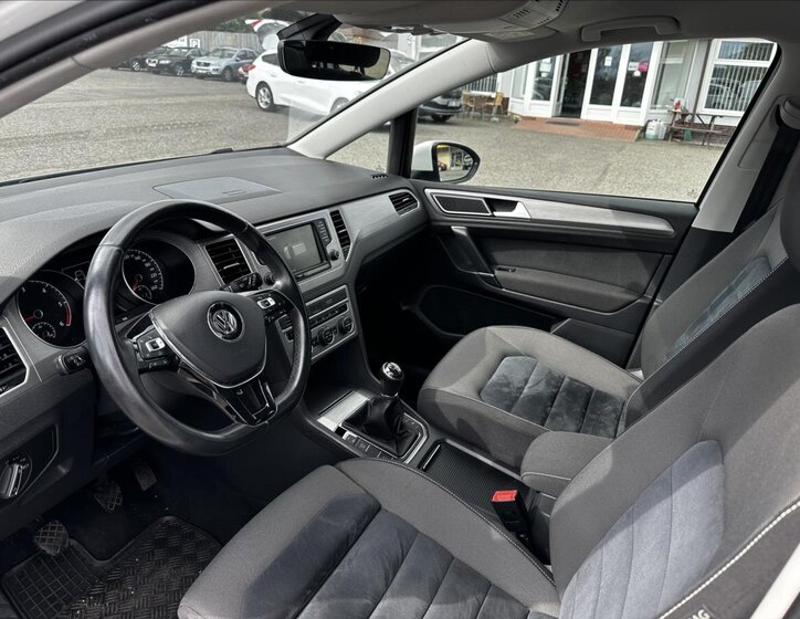 Volkswagen Golf Sportsvan 9