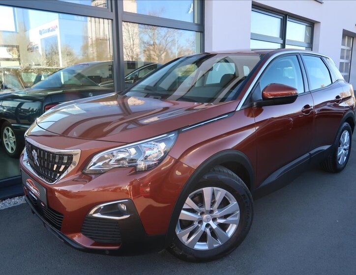 Peugeot 3008 SUV / Terénní 1,2 l 96 kw