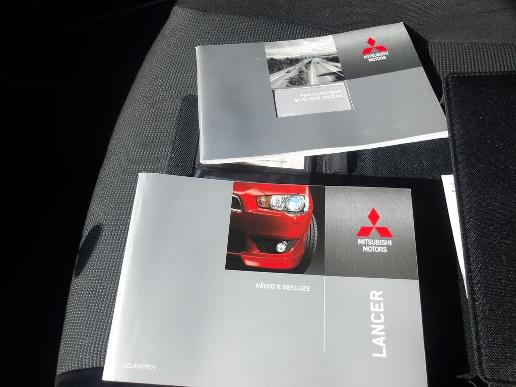 Mitsubishi Lancer Sedan / Limuzína 2,0 l 103 kw