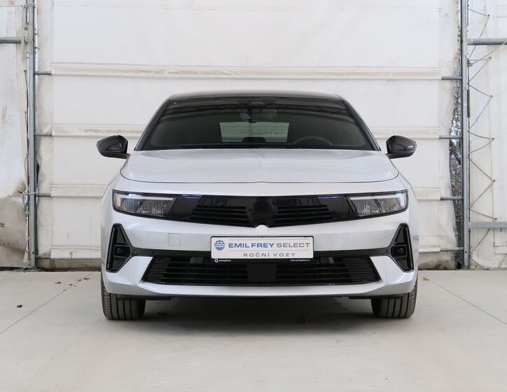 Opel Astra Hatchback 1,2 l 96 kw