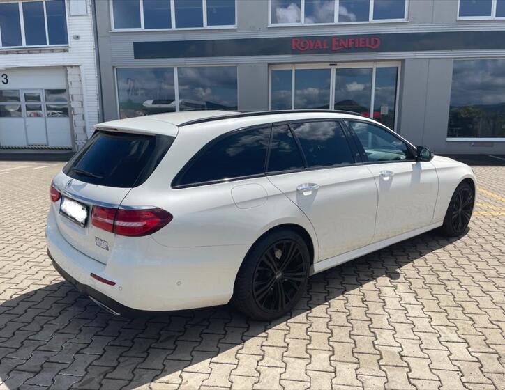 Mercedes-Benz Třídy E 6