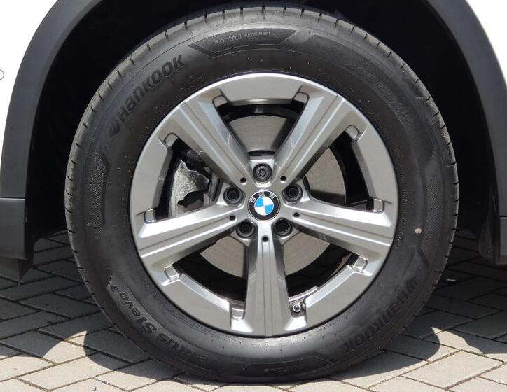 BMW X1 21