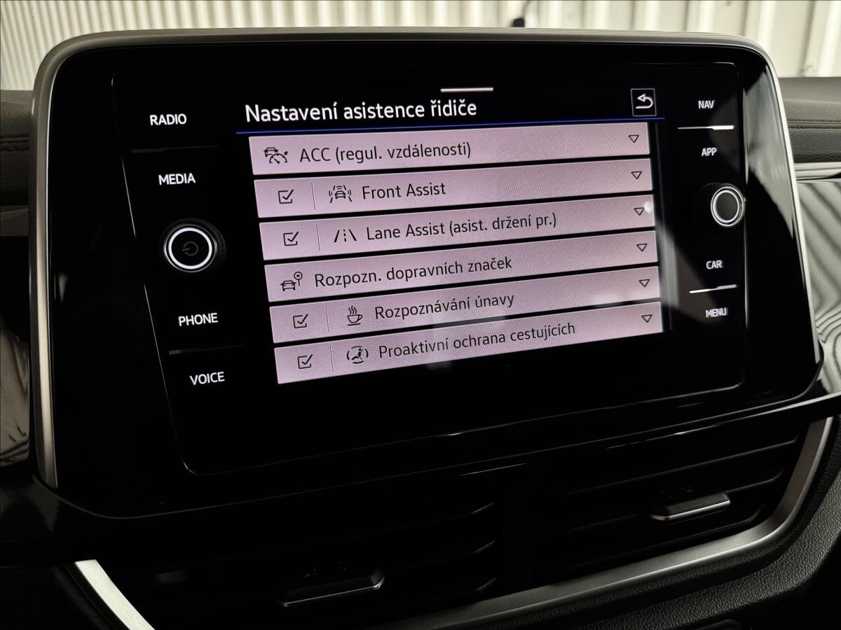 Volkswagen T-Roc MPV 2,0 l 110 kw