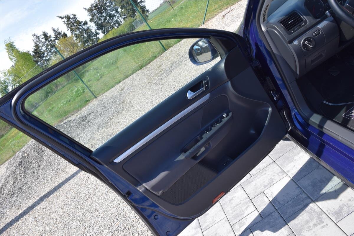 Volkswagen Jetta Sedan / Limuzína 1,9 l 77 kw