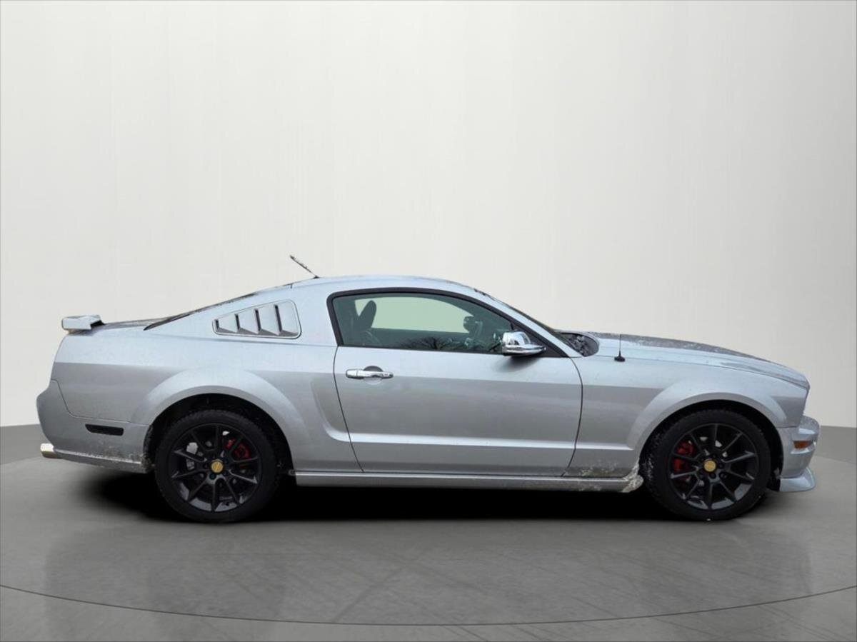 Ford Mustang Kupé 4,0 l 151 kw