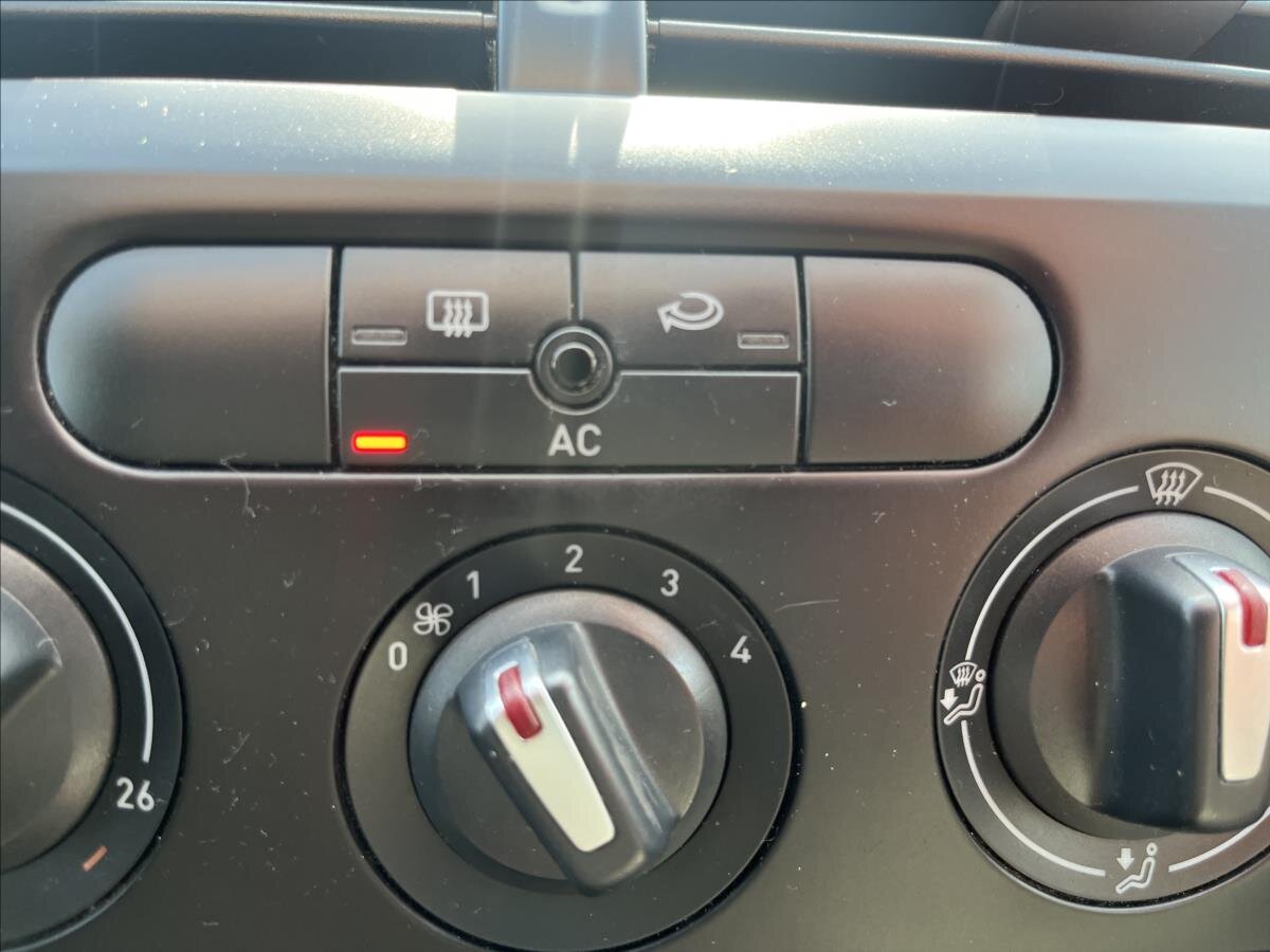 Seat Leon Hatchback 1,4 l 63 kw