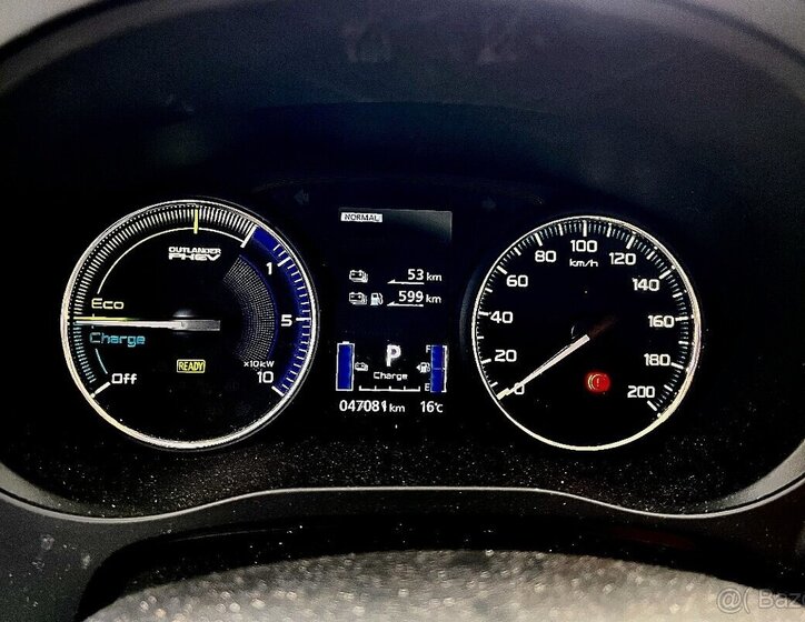 Mitsubishi Outlander SUV / Terénní 0,0 0