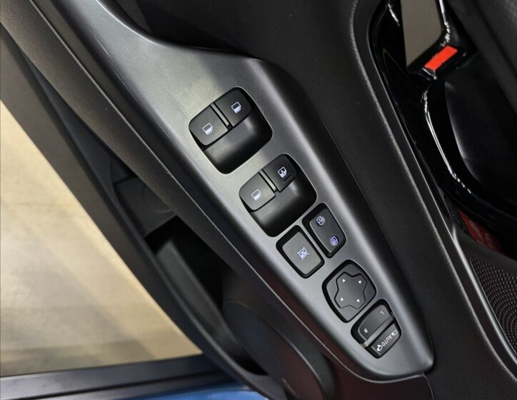 Hyundai Kona SUV / Terénní 1,6 l 130 kw