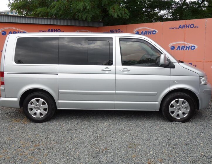 Volkswagen Multivan Kombi 2,5 l 128 kw